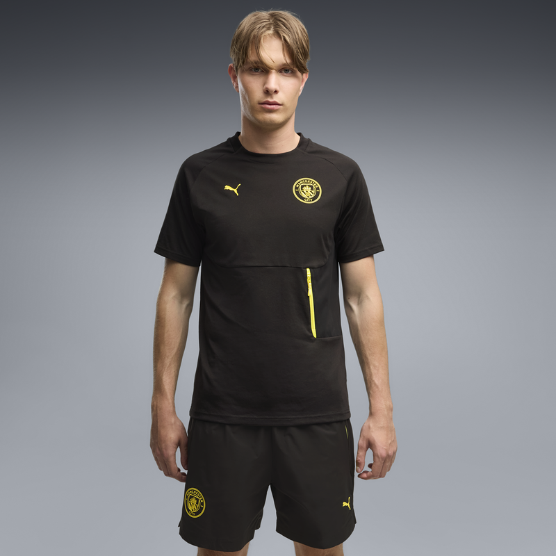 MCFC LW PUMATECH POCKET TEE - PUMA Black-Yellow Blaze